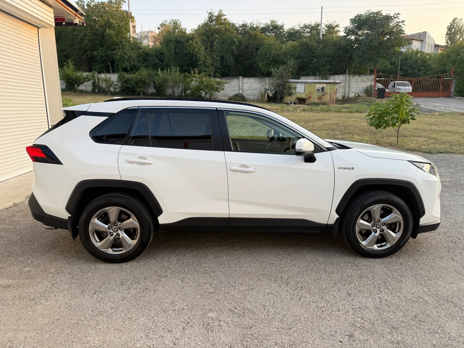 Toyota Rav4 2.5 Hibrid 4x4 ���������� ��������� | Mobile.bg � ����������� 4