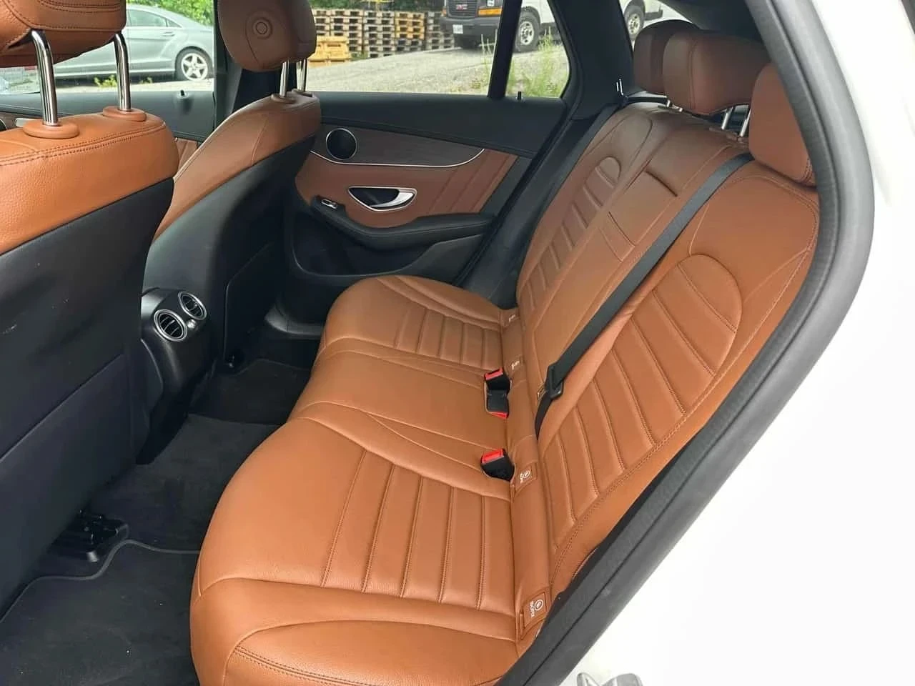 Mercedes-Benz GLE 43 AMG Pano* 360* Distronic* Подгрев* Keyless* , снимка 10 - Автомобили и джипове - 55821735