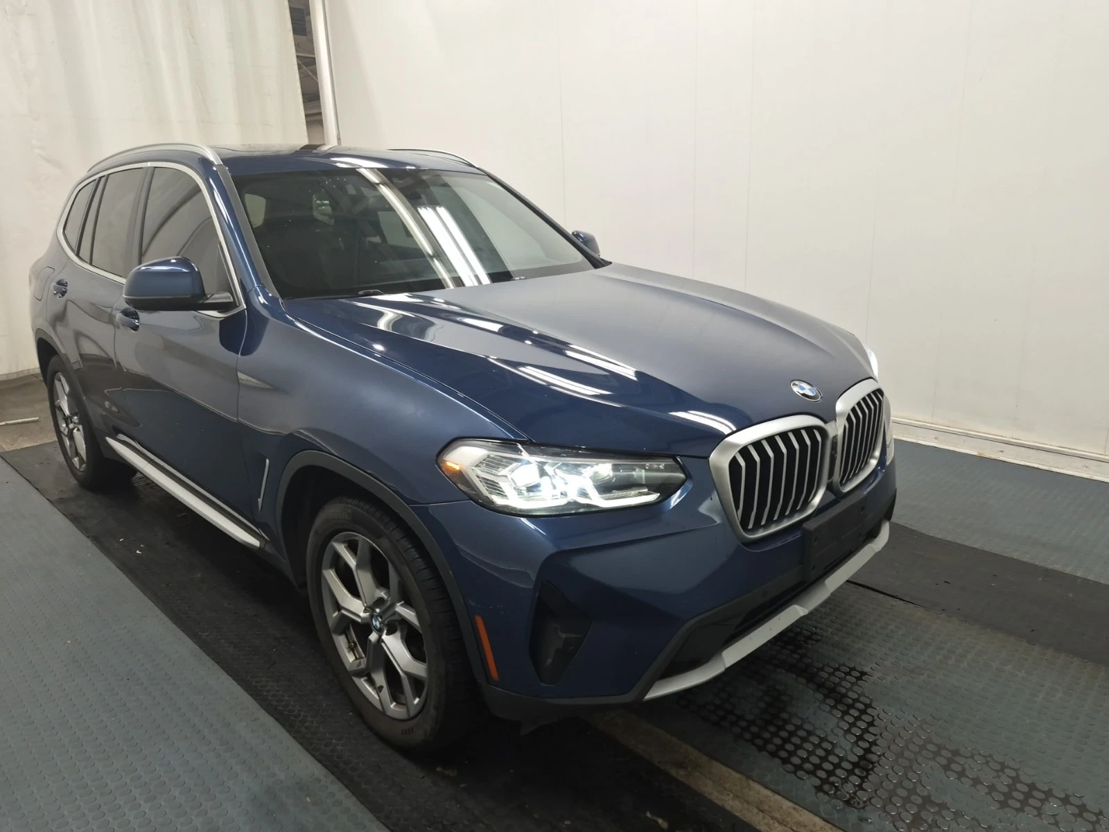 BMW X3 * XDRIVE30I * ПАНОРАМА * CARFAX * , снимка 2 - Автомобили и джипове - 56075519