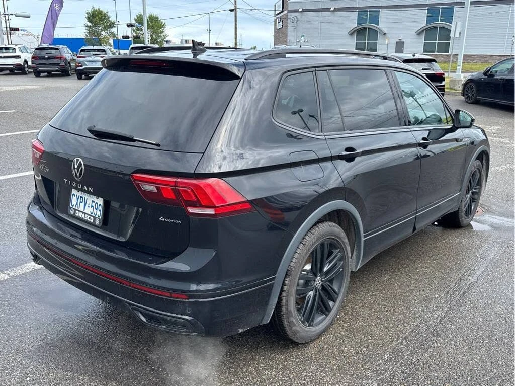 VW Tiguan 2.0* 4MOTION* R-LINE* ПАНО* КАМЕРА* КРАЙНА ЦЕНА, снимка 5 - Автомобили и джипове - 56209036