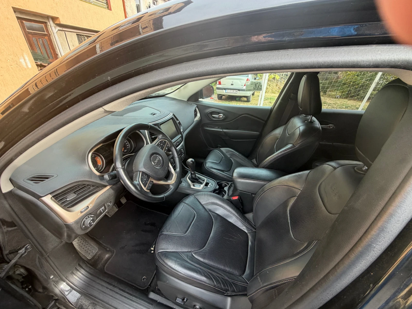 Jeep Cherokee, снимка 10 - Автомобили и джипове - 56448147
