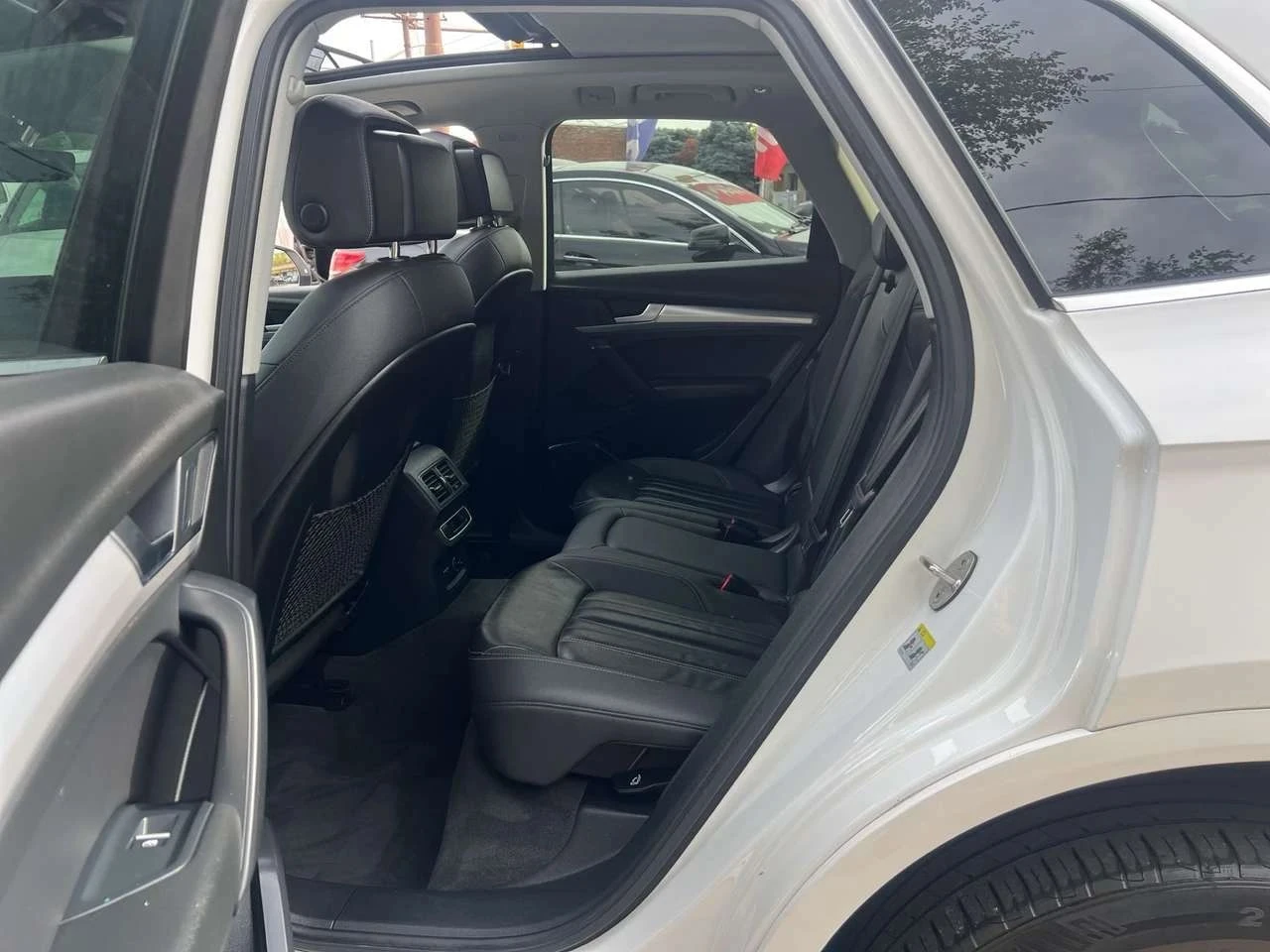 Audi Q5, снимка 14 - Автомобили и джипове - 56685383