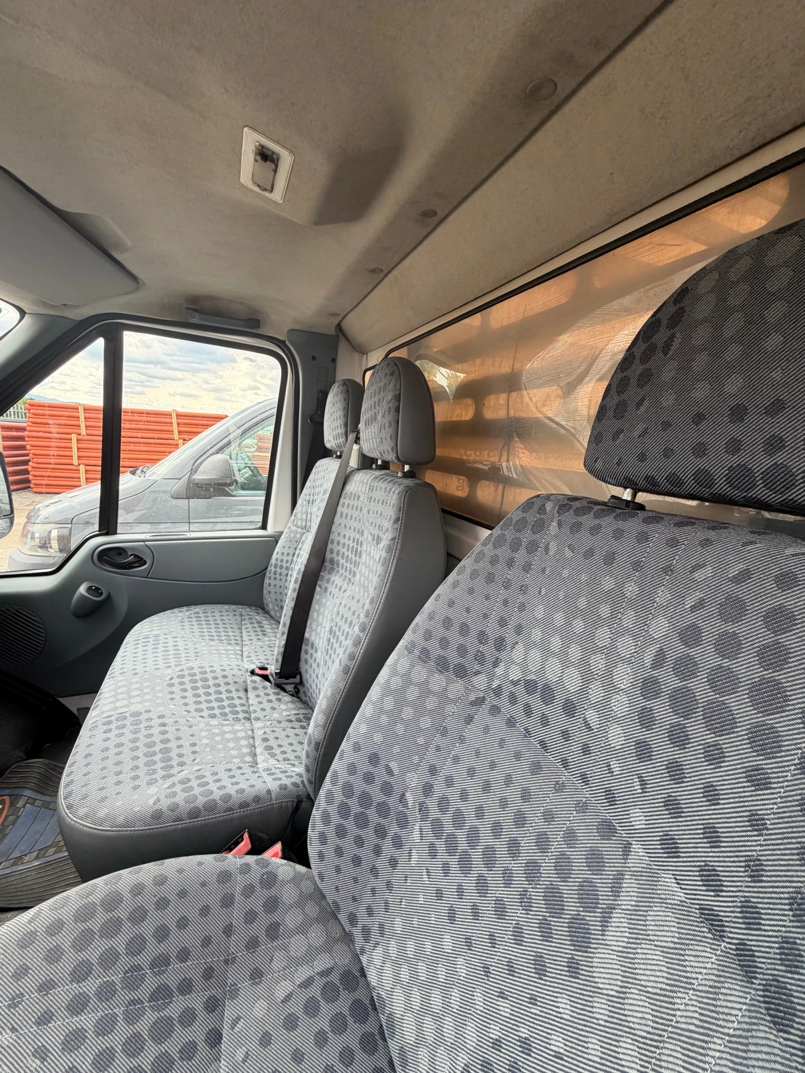 Ford Transit T350, снимка 5 - Бусове и автобуси - 54623202