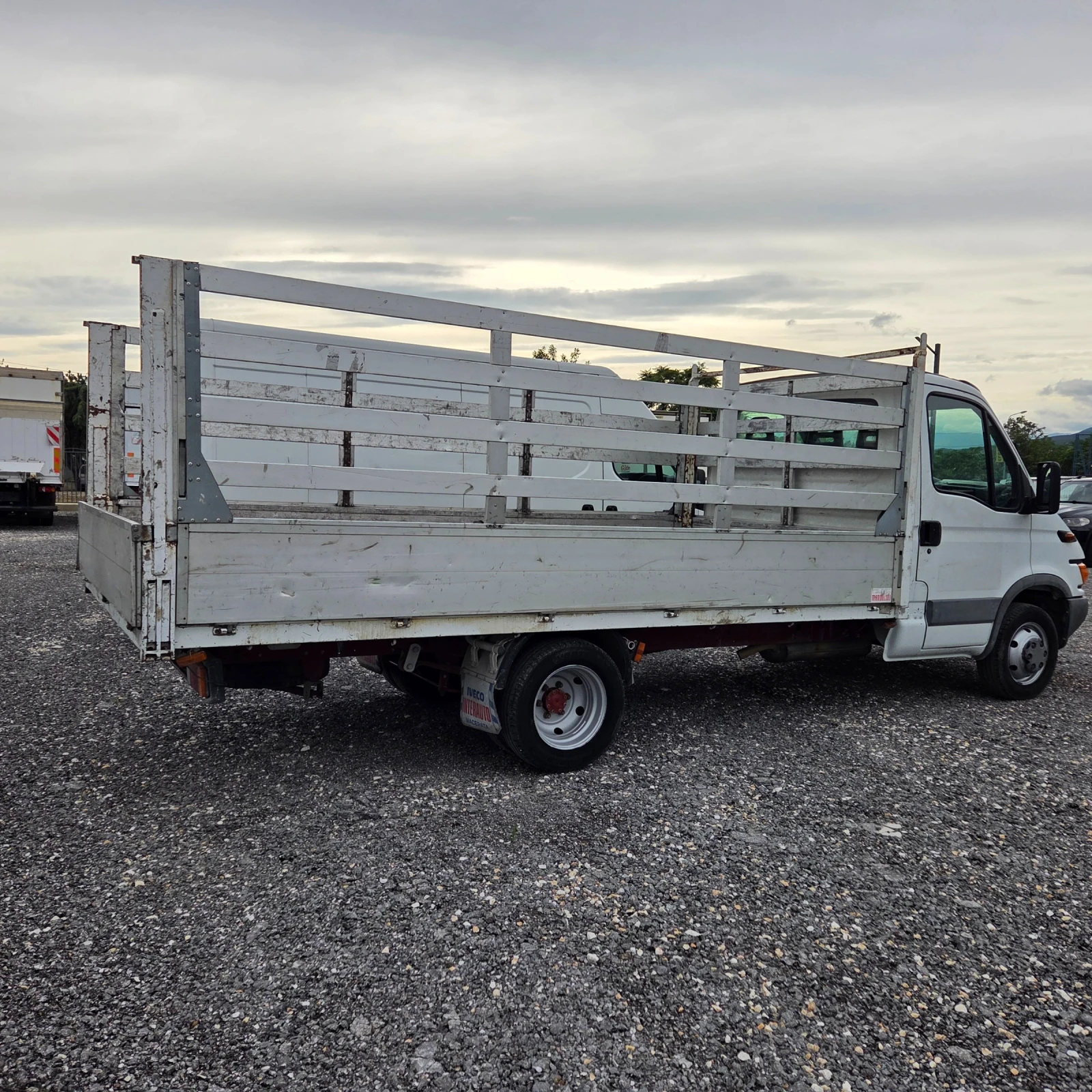 Iveco Daily Нов Внос 4.45м, снимка 2 - Бусове и автобуси - 54885709
