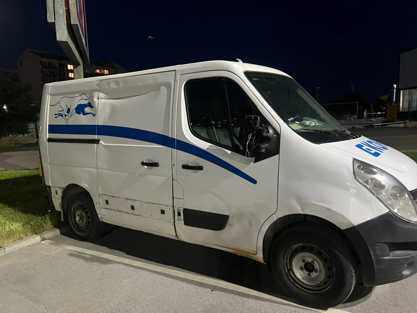 Renault Master, снимка 2 - Бусове и автобуси - 55713340