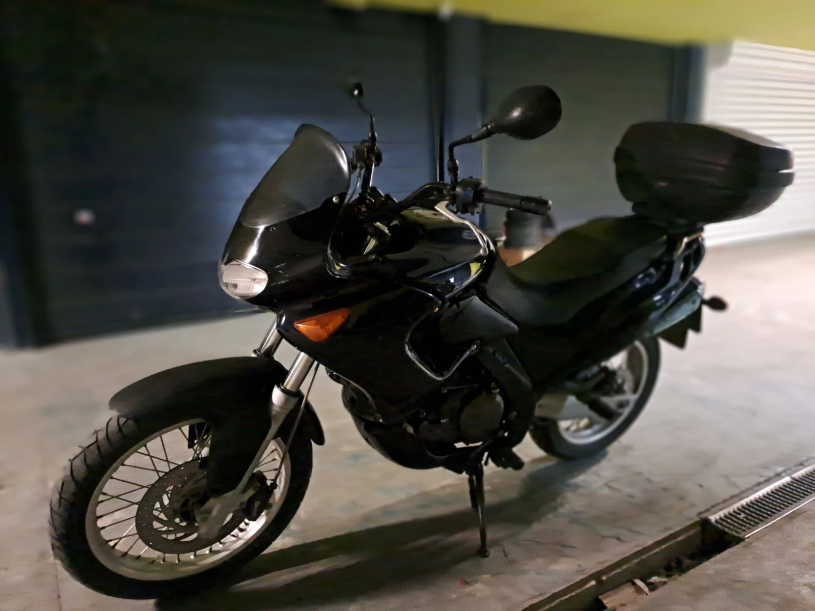 Aprilia Pegaso 650 куб - изображение 3