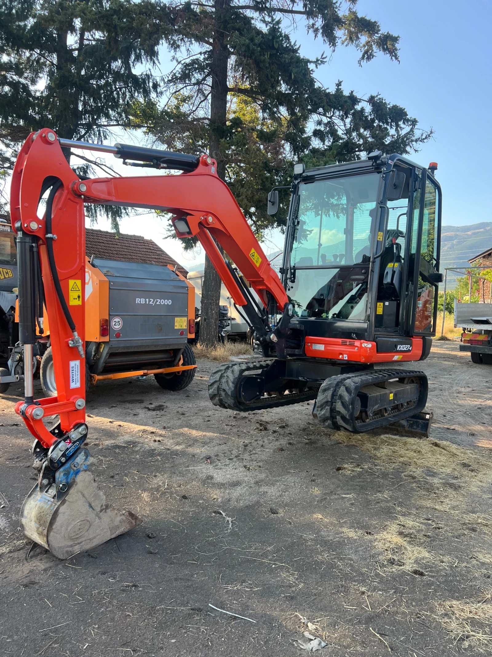 Багер Kubota KX027-4