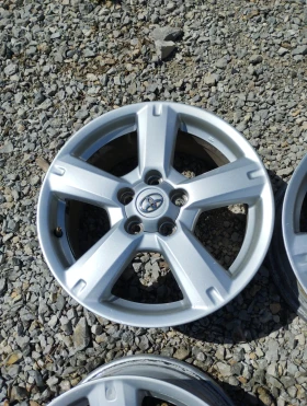   Toyota Rav4 | Mobile.bg    4