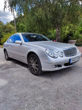 Mercedes-Benz E 320, снимка 2