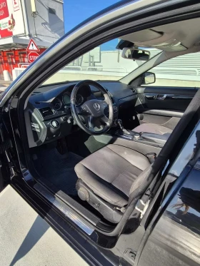 Mercedes-Benz C 180, снимка 9