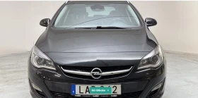 Opel Astra Sports Tourer, снимка 1