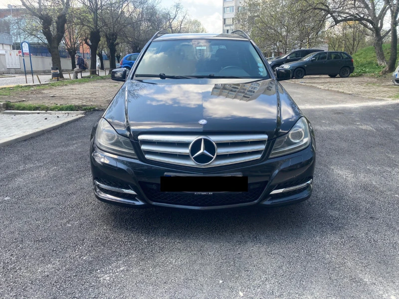 Mercedes-Benz C 220 Facelift 2013г. , снимка 2 - Автомобили и джипове - 40462838