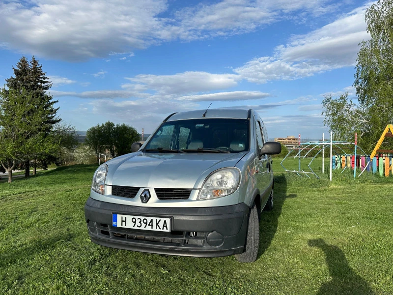 Renault Kangoo 1.6 Газ/Бензин, снимка 2 - Автомобили и джипове - 45358046