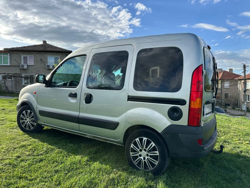 Renault Kangoo 1.6 Газ/Бензин, снимка 4 - Автомобили и джипове - 45358046