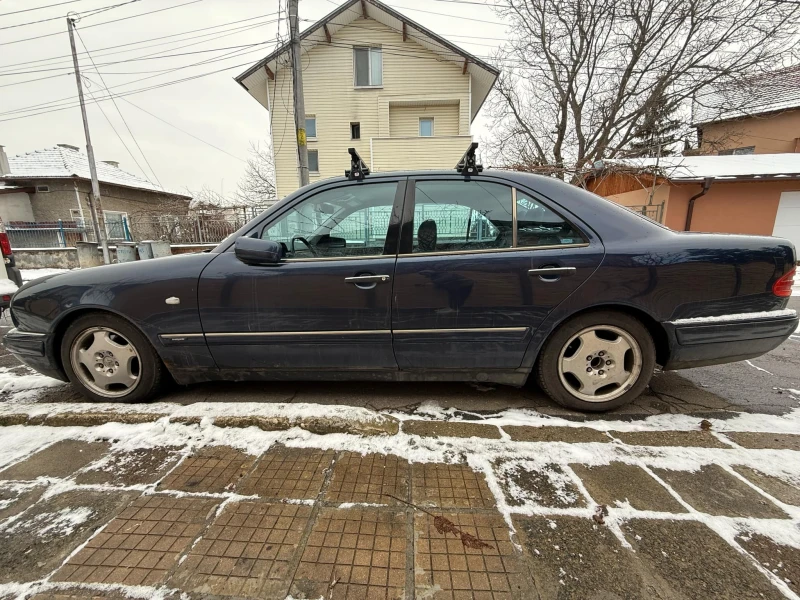 Mercedes-Benz E 300 TurboDiesel, снимка 4 - Автомобили и джипове - 48679995