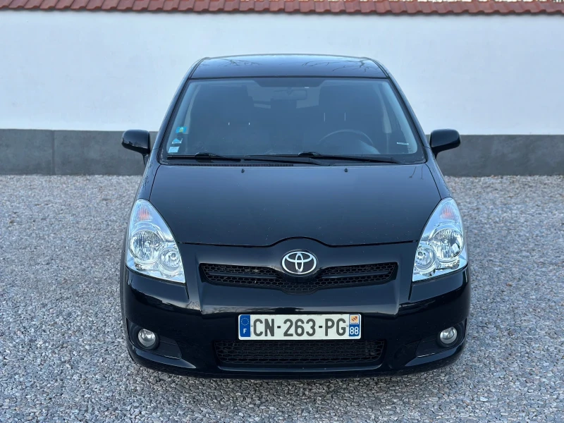 Toyota Corolla verso 2.2 D-4D 136к.с. 7-МЕСТНА, снимка 3 - Автомобили и джипове - 49011053