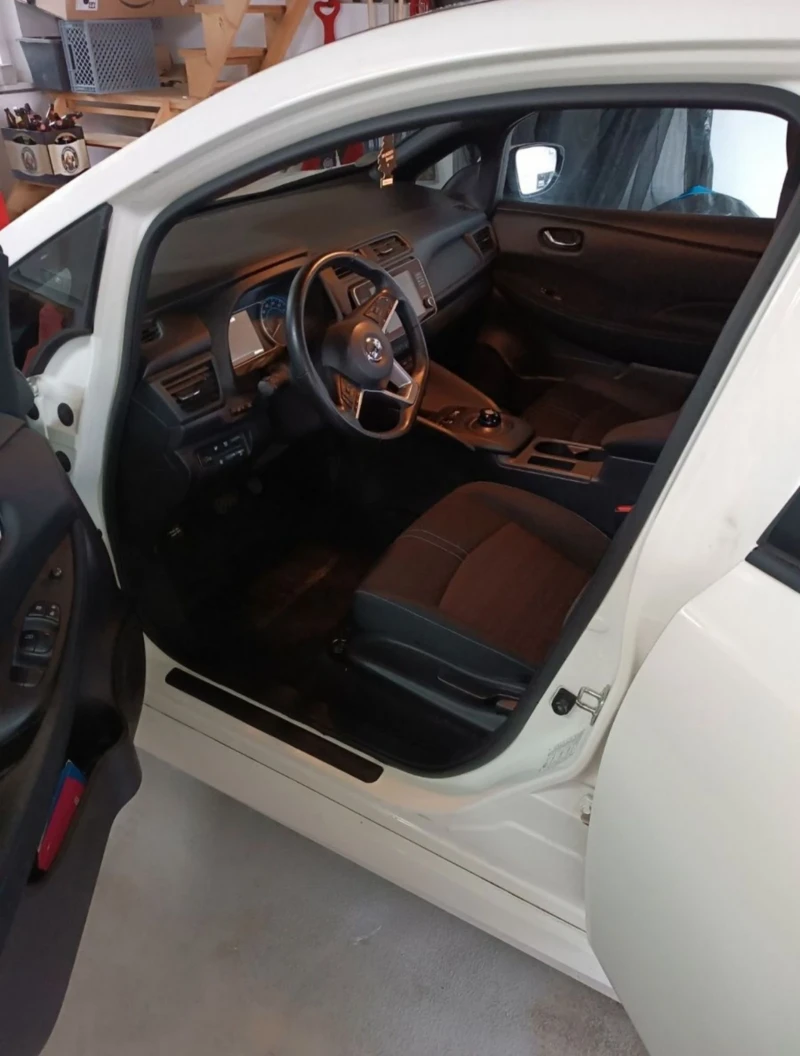 Nissan Leaf  Grade Acenta Option 2021, снимка 4 - Автомобили и джипове - 49029875