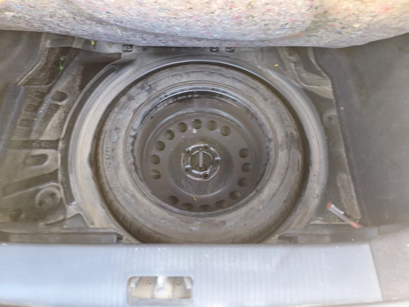 Opel Astra 1.7 GTC, снимка 10 - Автомобили и джипове - 51884586