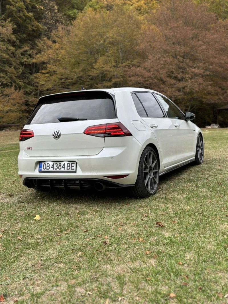 VW Golf, снимка 2 - Автомобили и джипове - 52136078