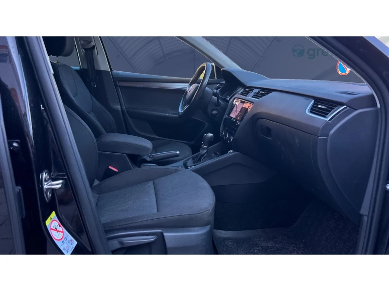 Skoda Octavia 2.0 TDi  DSG, Месечна вноска от 560 лв., снимка 9 - Автомобили и джипове - 52214533