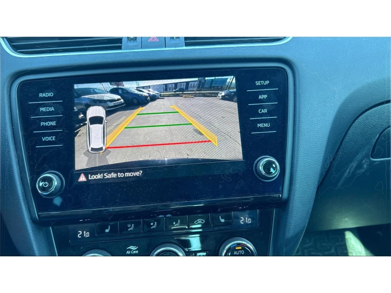 Skoda Octavia 2.0 TDi  DSG, Месечна вноска от 560 лв., снимка 15 - Автомобили и джипове - 52214533