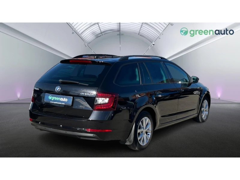 Skoda Octavia 2.0 TDi  DSG, Месечна вноска от 560 лв., снимка 2 - Автомобили и джипове - 52214533