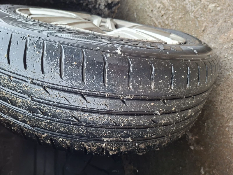 Toyota Avensis Десен волан, снимка 14 - Автомобили и джипове - 53204662