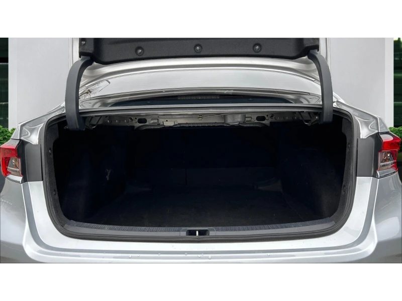 Toyota Corolla 1. 6 VVT-i   M/T, Месечна вноска от 295  , снимка 10 - Автомобили и джипове - 53367355