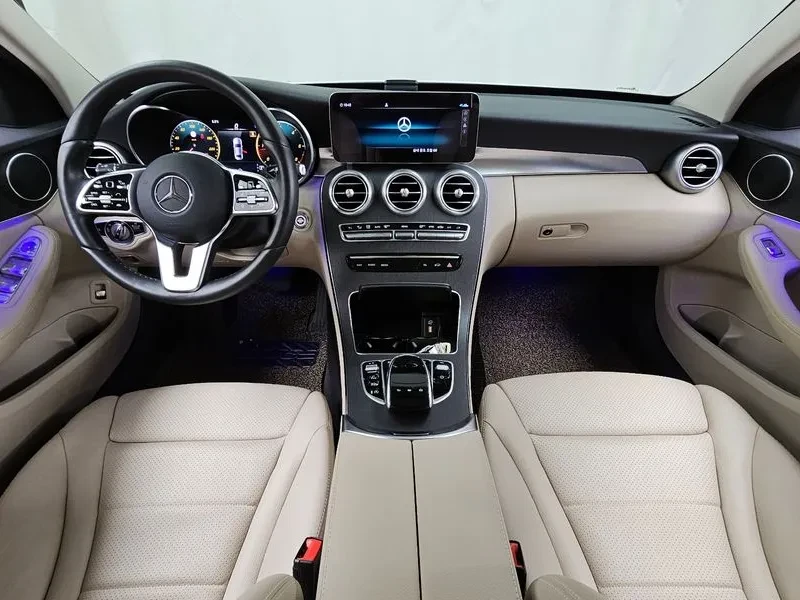 Mercedes-Benz C 220 d, снимка 7 - Автомобили и джипове - 54287275