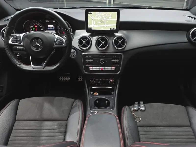 Mercedes-Benz CLA 2.5, снимка 7 - Автомобили и джипове - 54287774