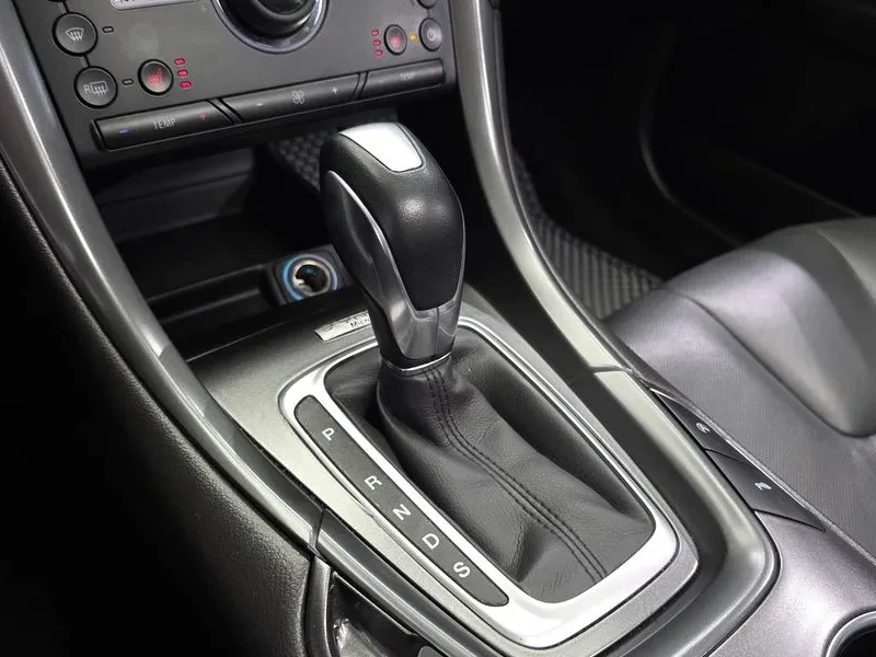 Ford Mondeo 2.0 TDCI - САМО 30% АВАНС, снимка 9 - Автомобили и джипове - 55934397