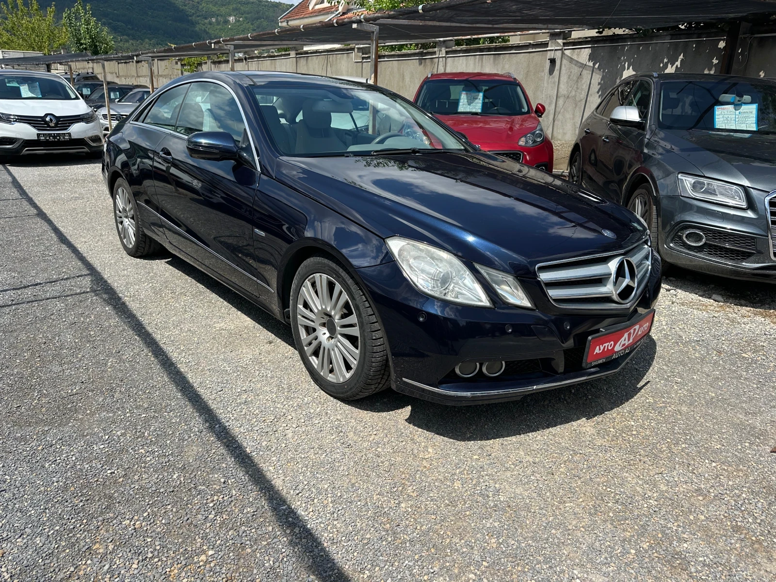 Mercedes-Benz E 350 E 350 BENZ-КУПЕ-ПЕРФЕКТЕН, снимка 4 - Автомобили и джипове - 42353874