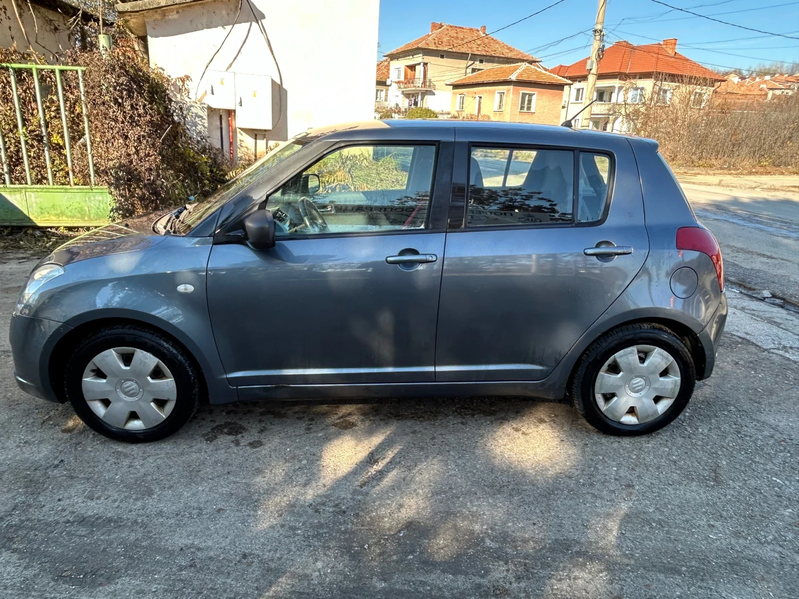 Suzuki Swift 1.3i 4x4  - изображение 4