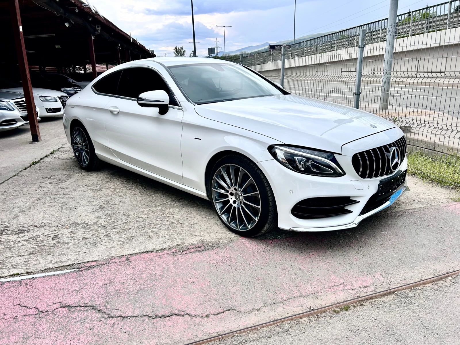 Mercedes-Benz C 220 d AMG PREMIUM  - изображение 5