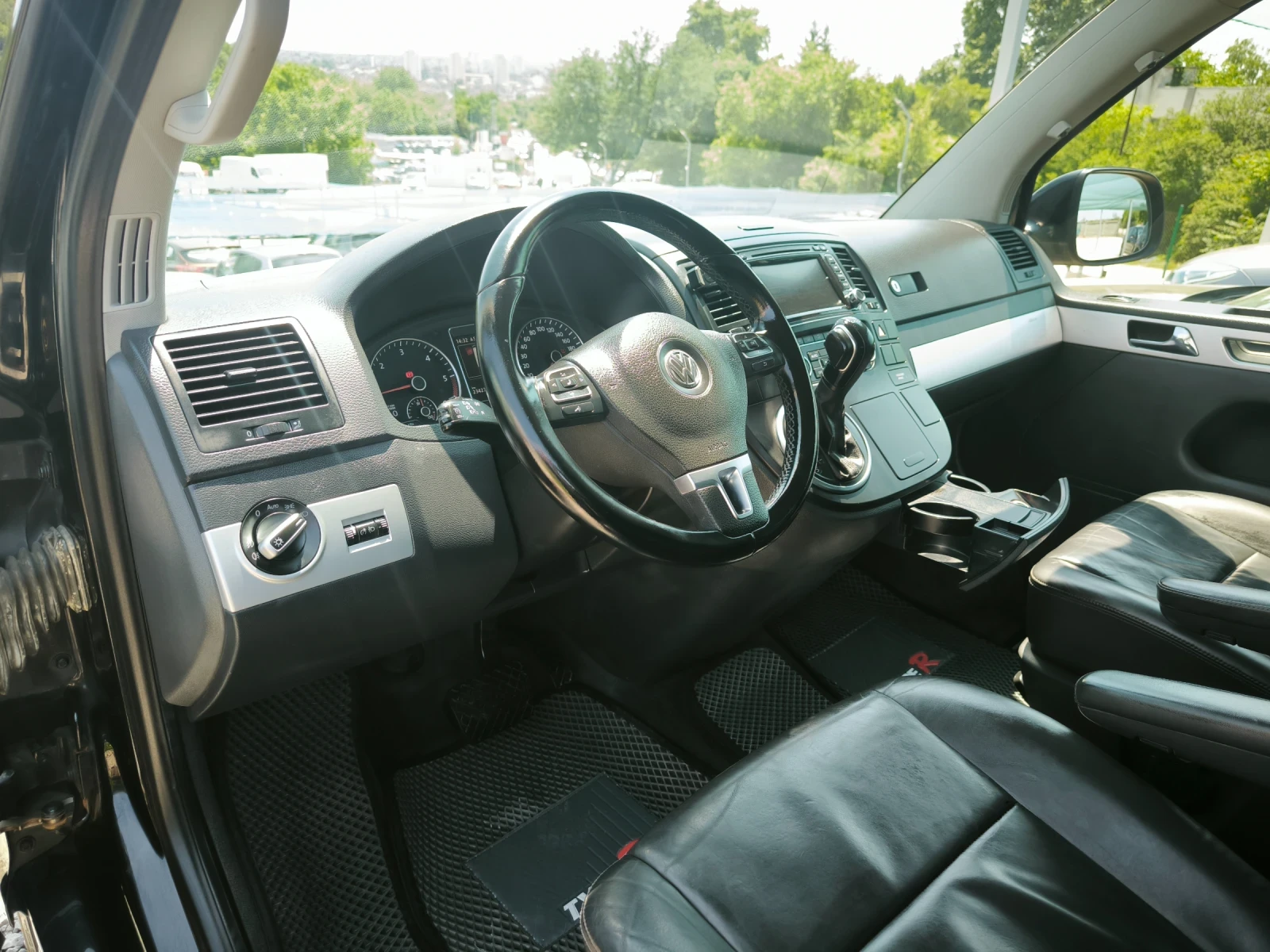 VW Multivan 2.0 TDI  7места EXZEKUTIV LUXURY  SWISS - изображение 8
