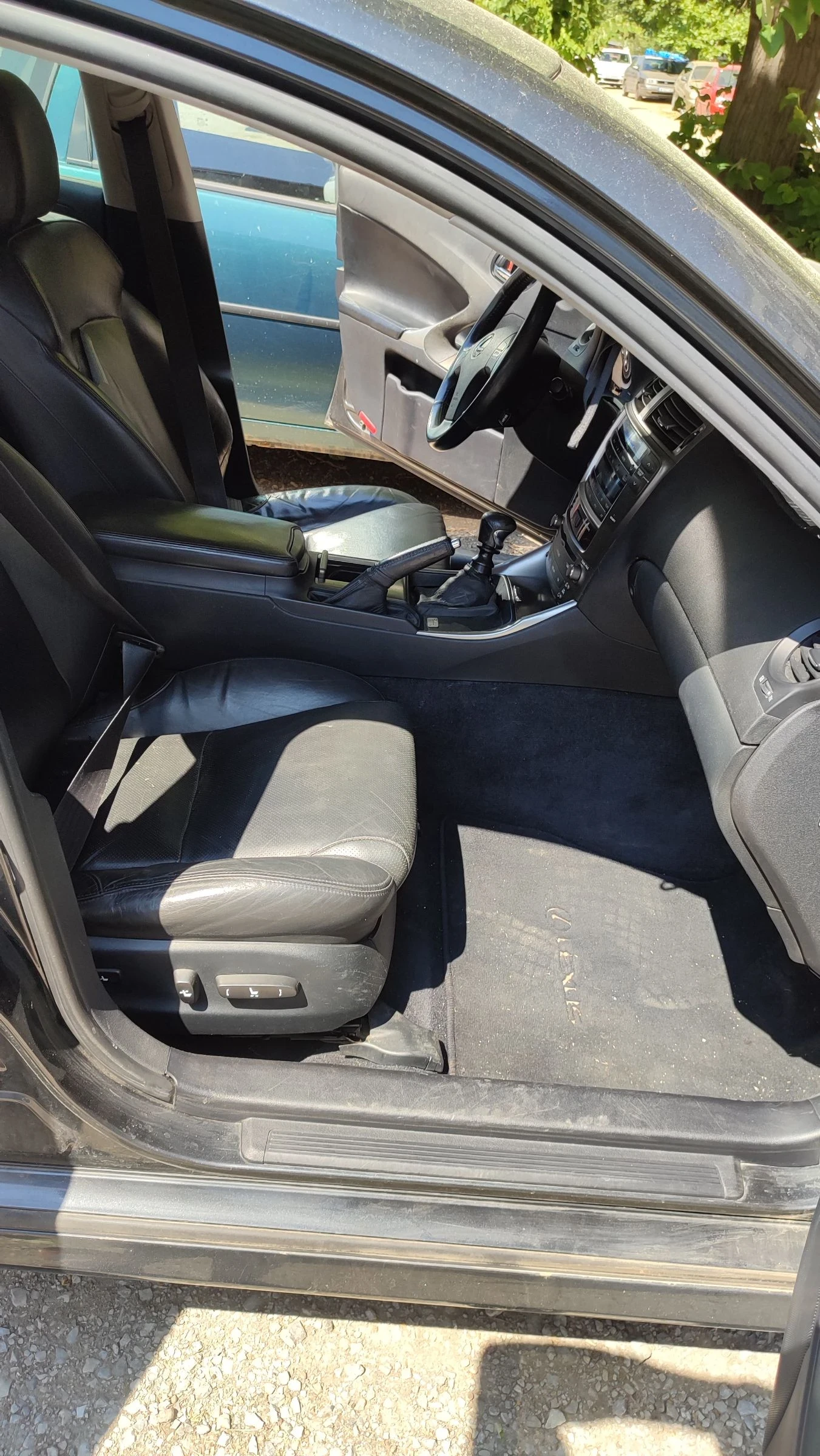 Lexus IS 220d  - изображение 9