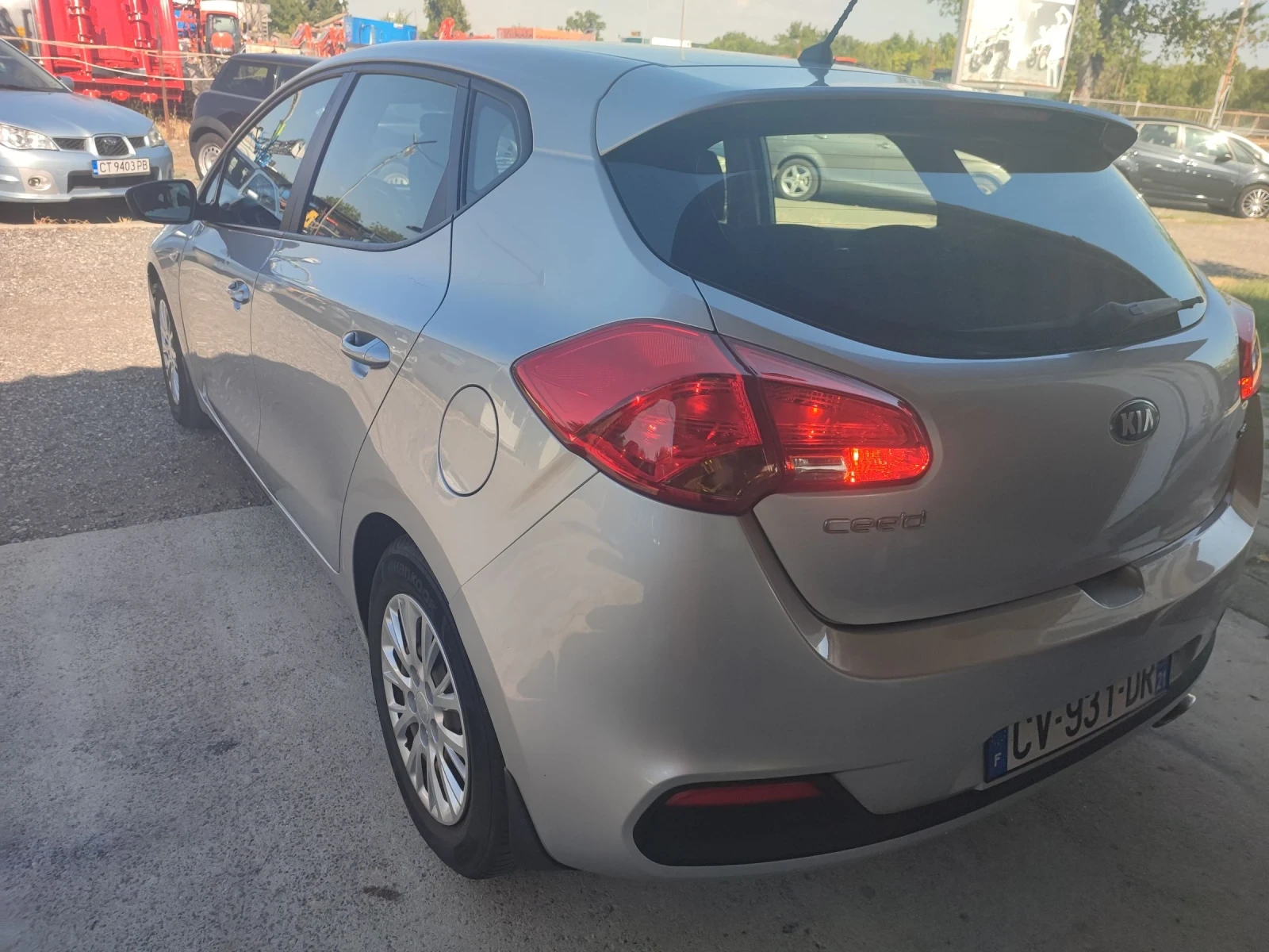 Kia Ceed 1.6 CRDI.110K | Mobile.bg — изображение 8