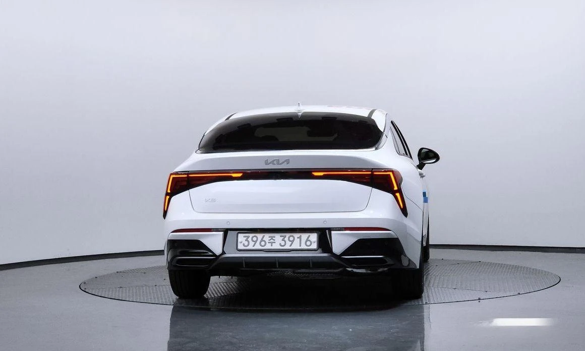 Kia K5 2.0 LPi Prestige * НАЙ-ДОБРА ЦЕНА В БЪЛГАРИЯ*  - изображение 4