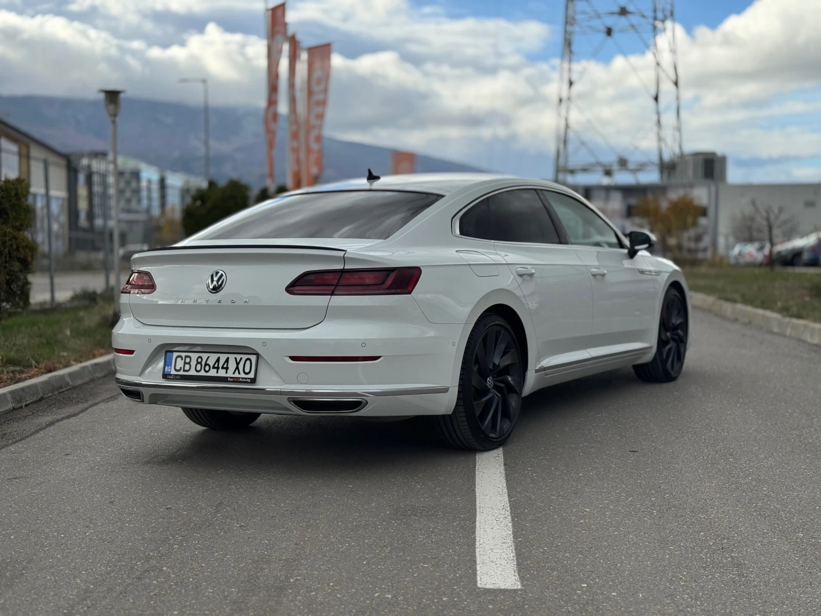 VW Arteon R-Line - изображение 4