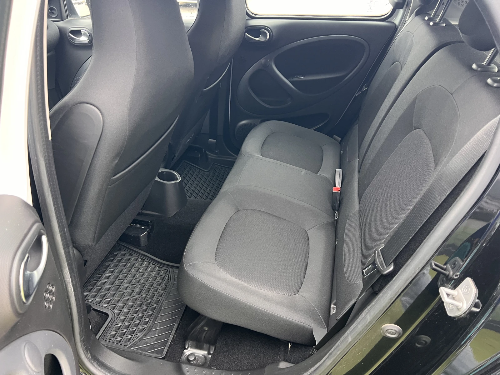 Smart Forfour PASSION/Cool&Audio/82к.с./17kW - изображение 10