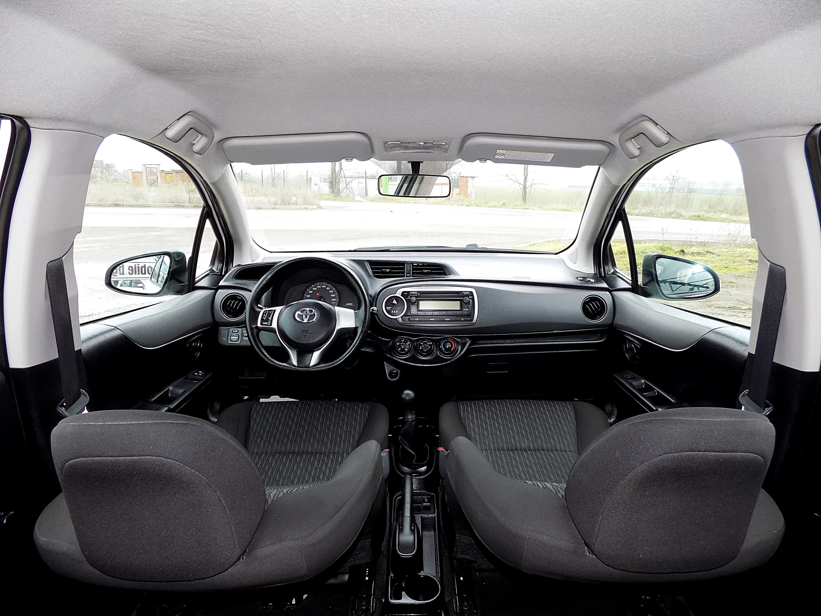 Toyota Yaris 1.0VVT-i/ВЕРИГА/Life - изображение 9