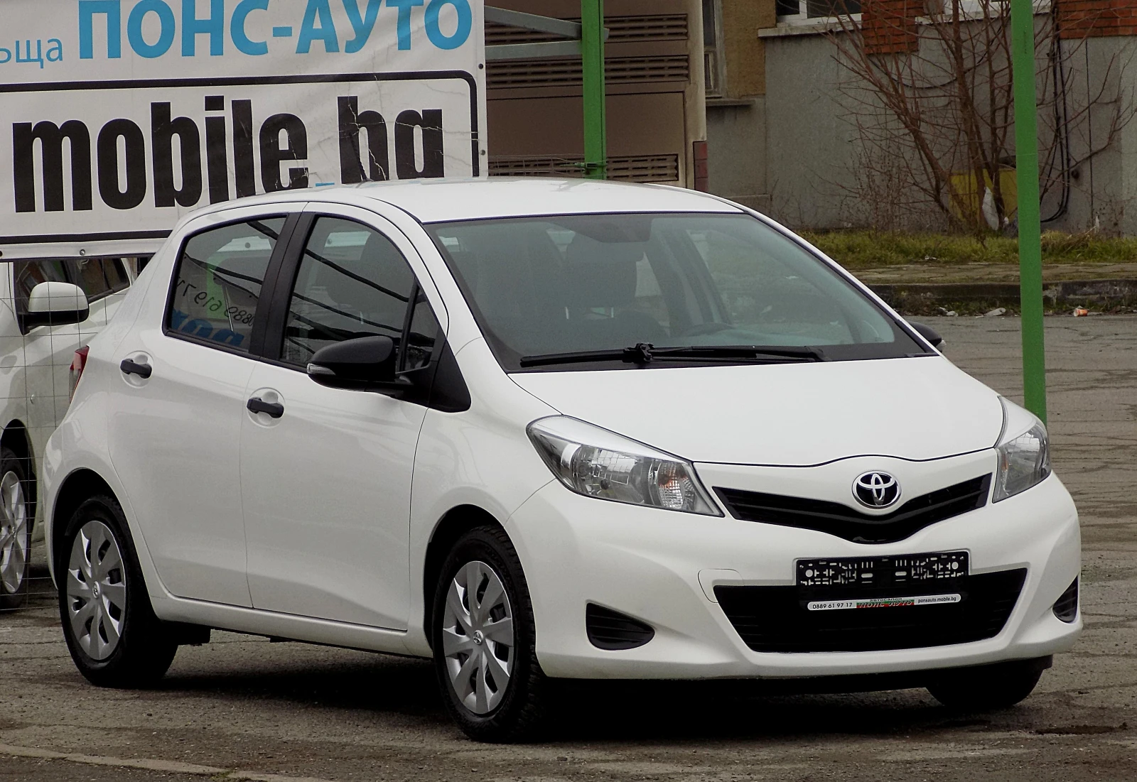 Toyota Yaris 1.0VVT-i/ВЕРИГА/Life - изображение 3