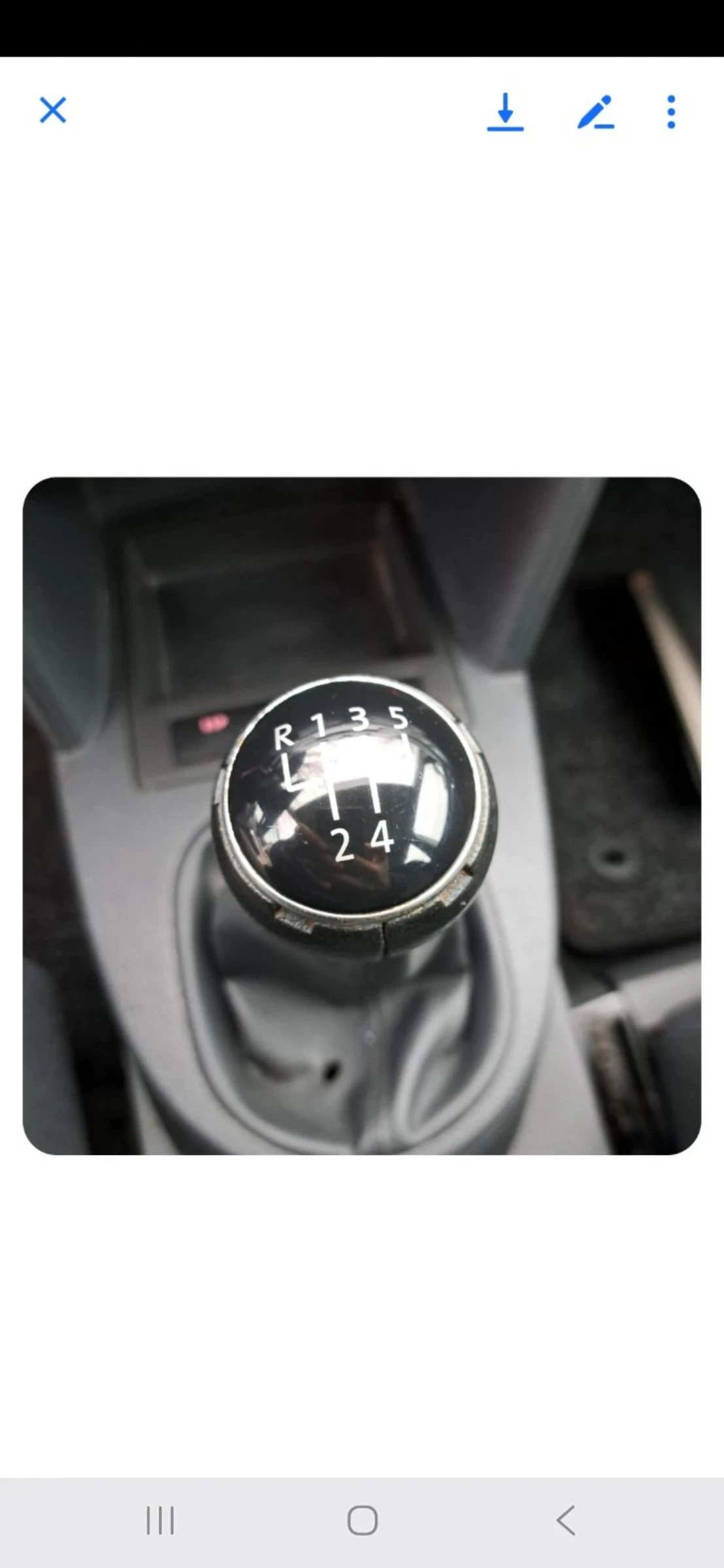 VW Touran 1.6 i, снимка 10 - Автомобили и джипове - 53432325