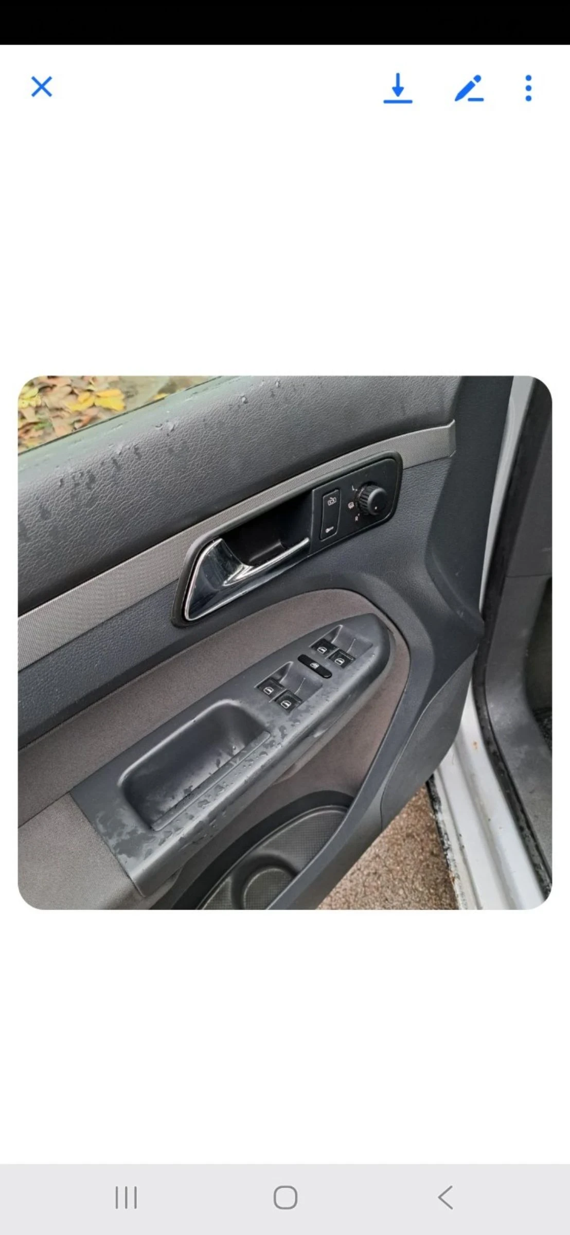 VW Touran 1.6 i, снимка 12 - Автомобили и джипове - 53432325