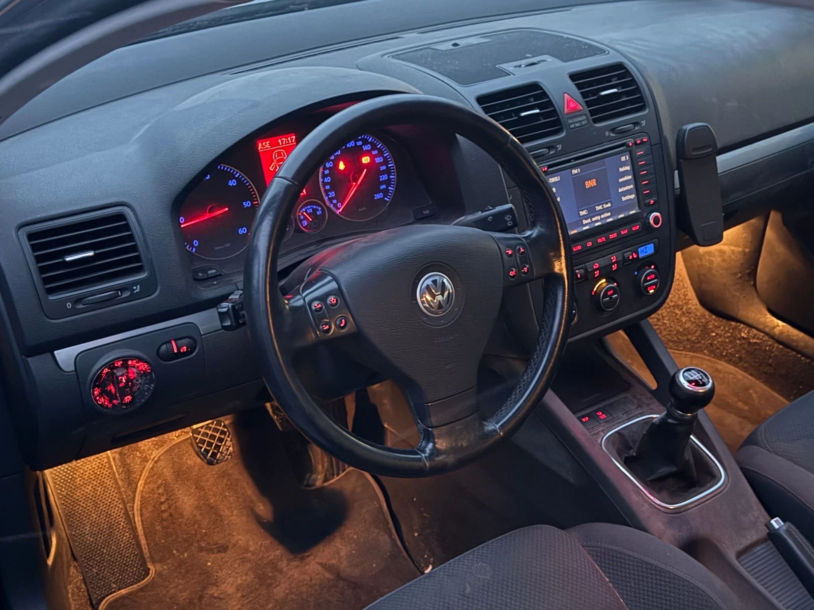 VW Golf 2.0TDI 140k.c. 4x4 - изображение 9