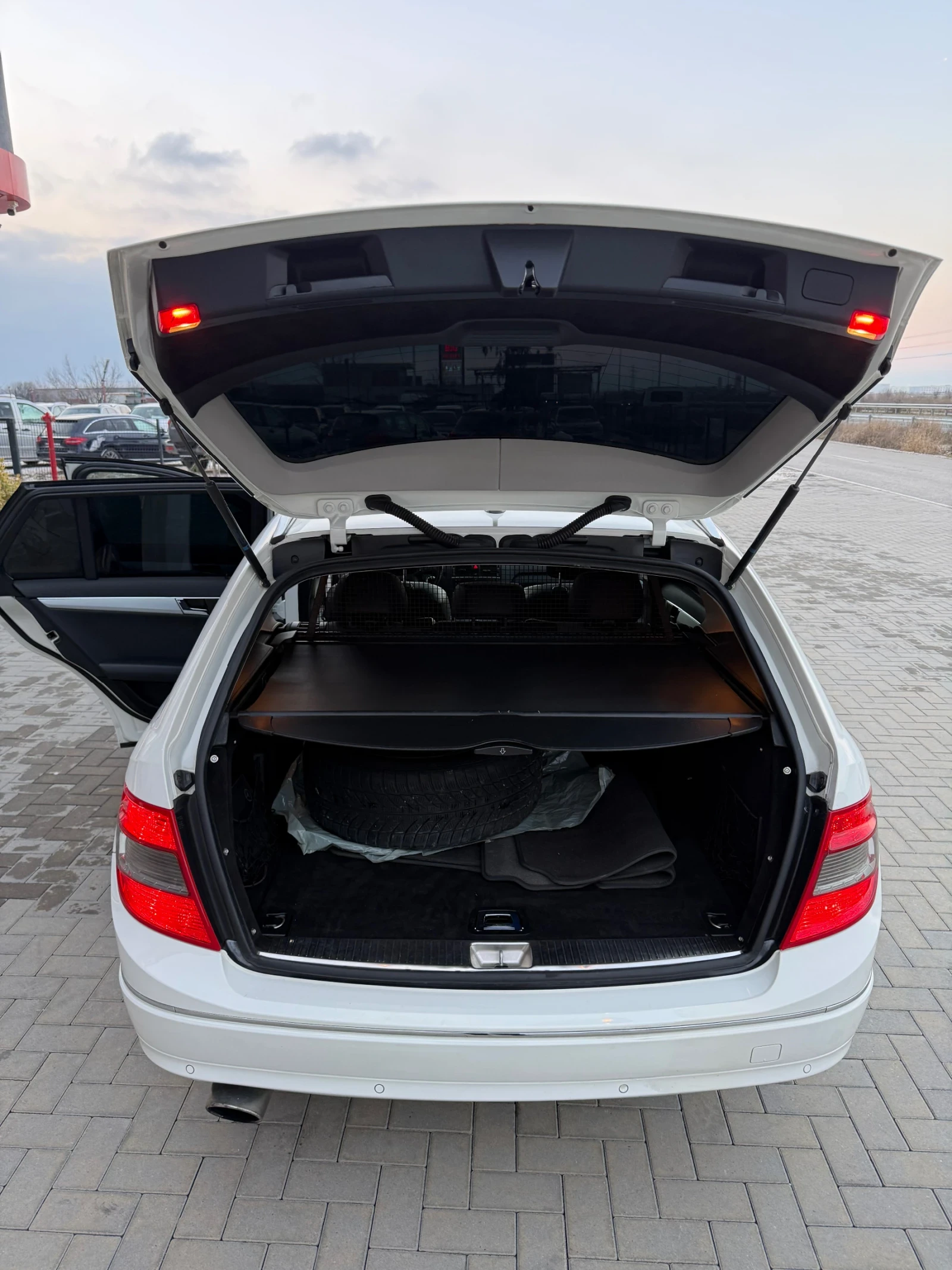 Mercedes-Benz C 220 OM 646 2.2 МОТОР АВТОМАТ , снимка 14 - Автомобили и джипове - 53940998