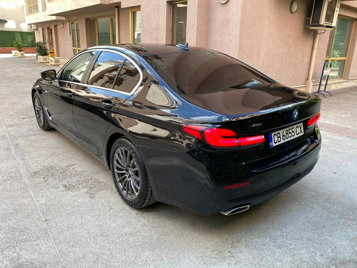 BMW 520 xDrive/MHEV/Facelift/ LED/ Българска !, снимка 7 - Автомобили и джипове - 54513082