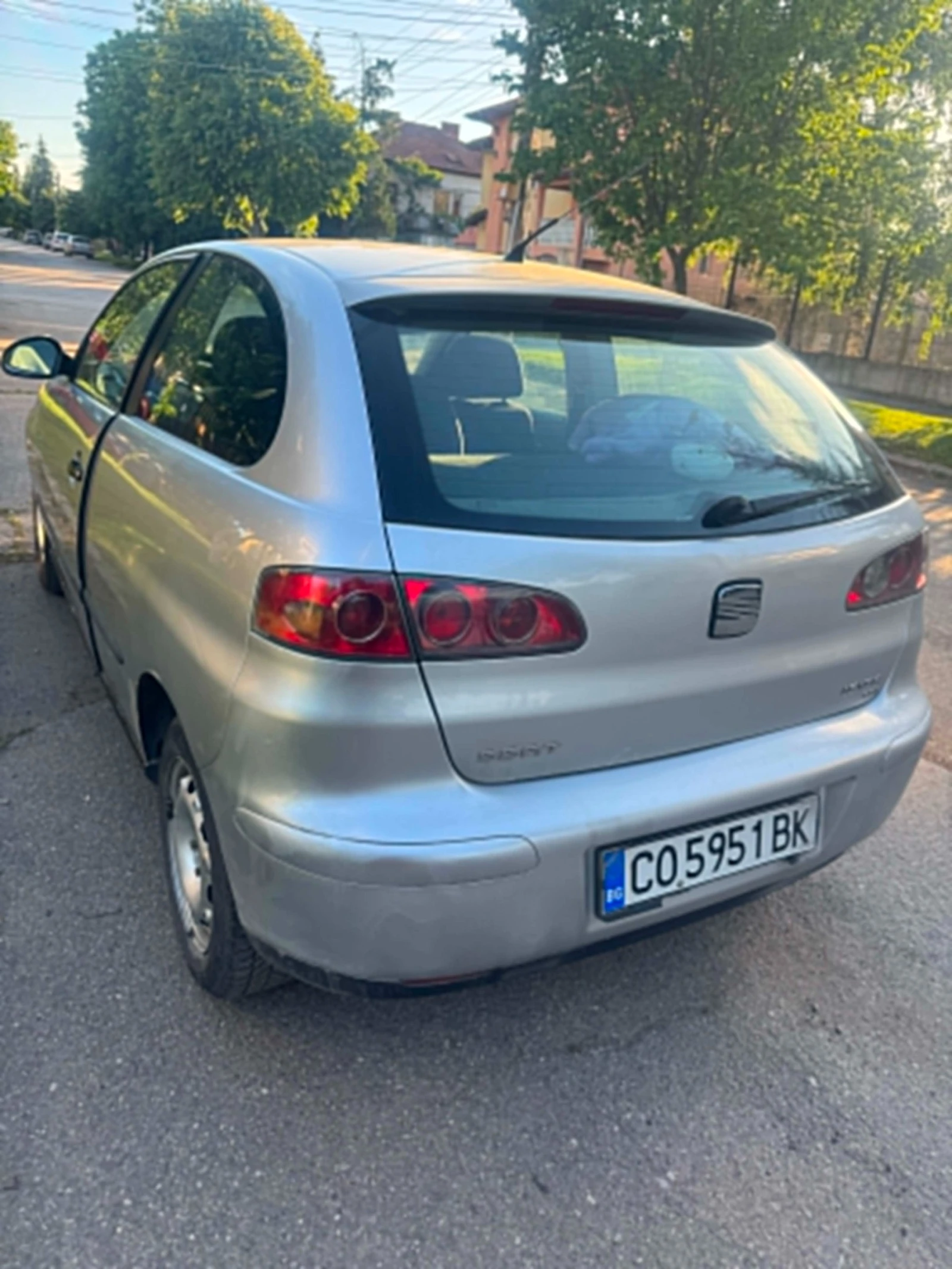 Seat Ibiza, снимка 4 - Автомобили и джипове - 54734232