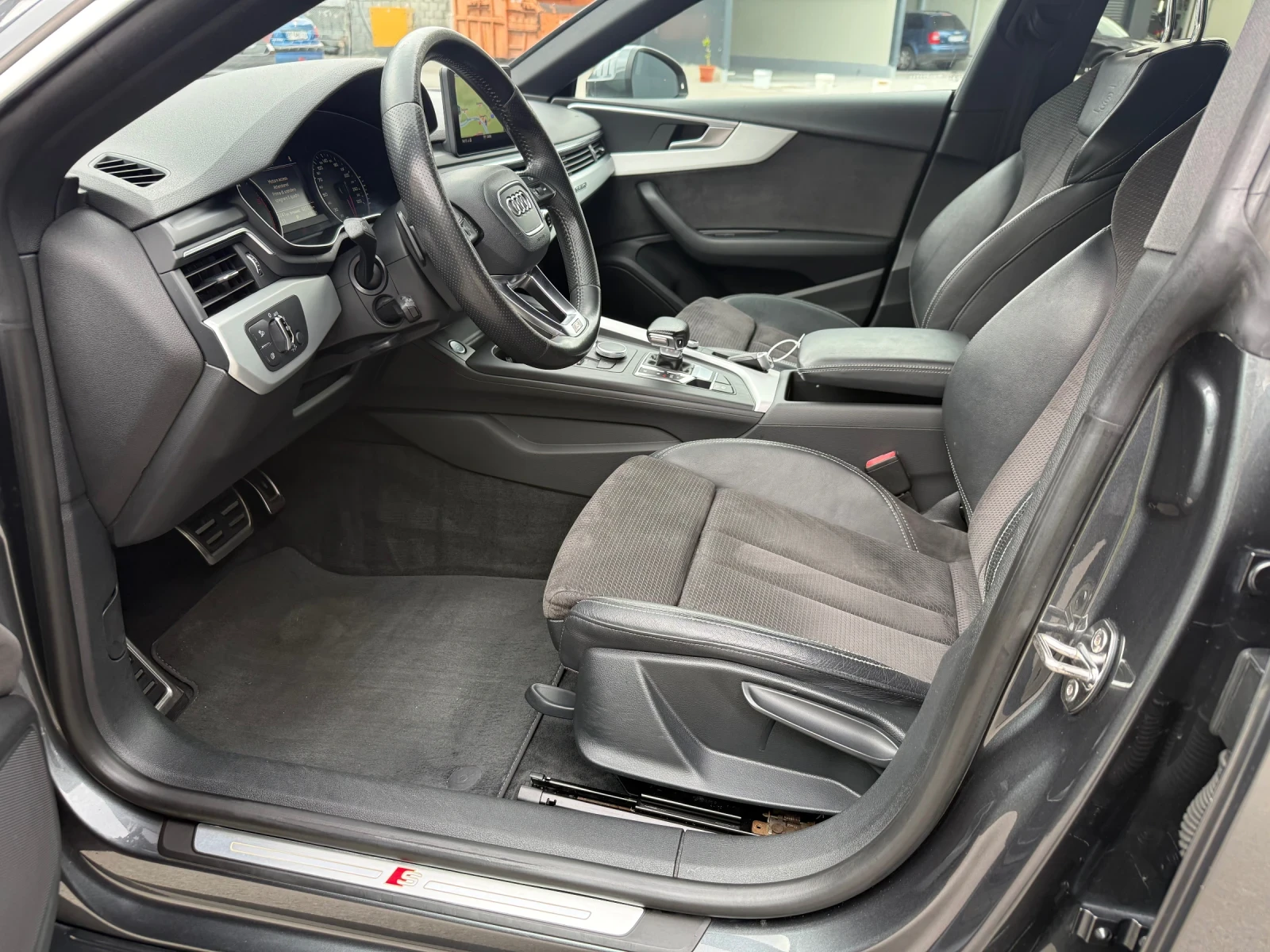Audi A5 Sline Quattro 190 кс Бартер, Лизинг, снимка 12 - Автомобили и джипове - 54889077