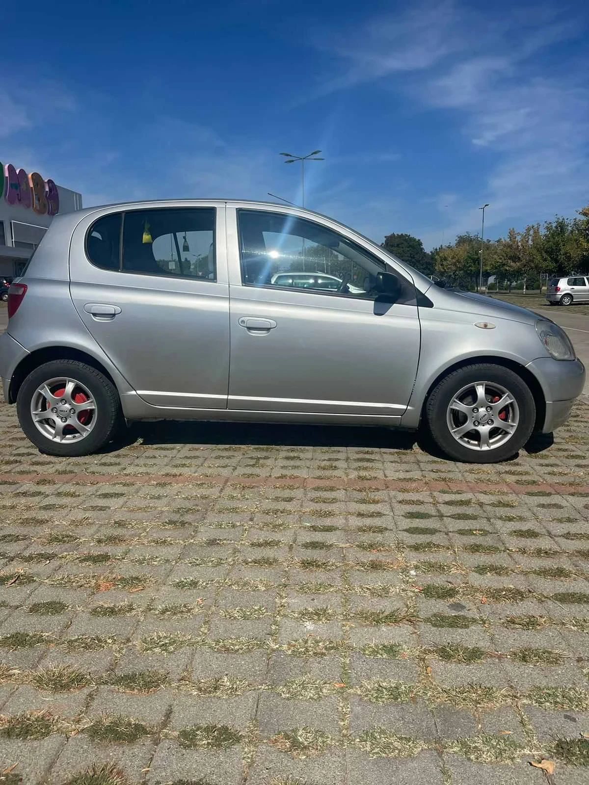 Toyota Yaris, снимка 4 - Автомобили и джипове - 55006926